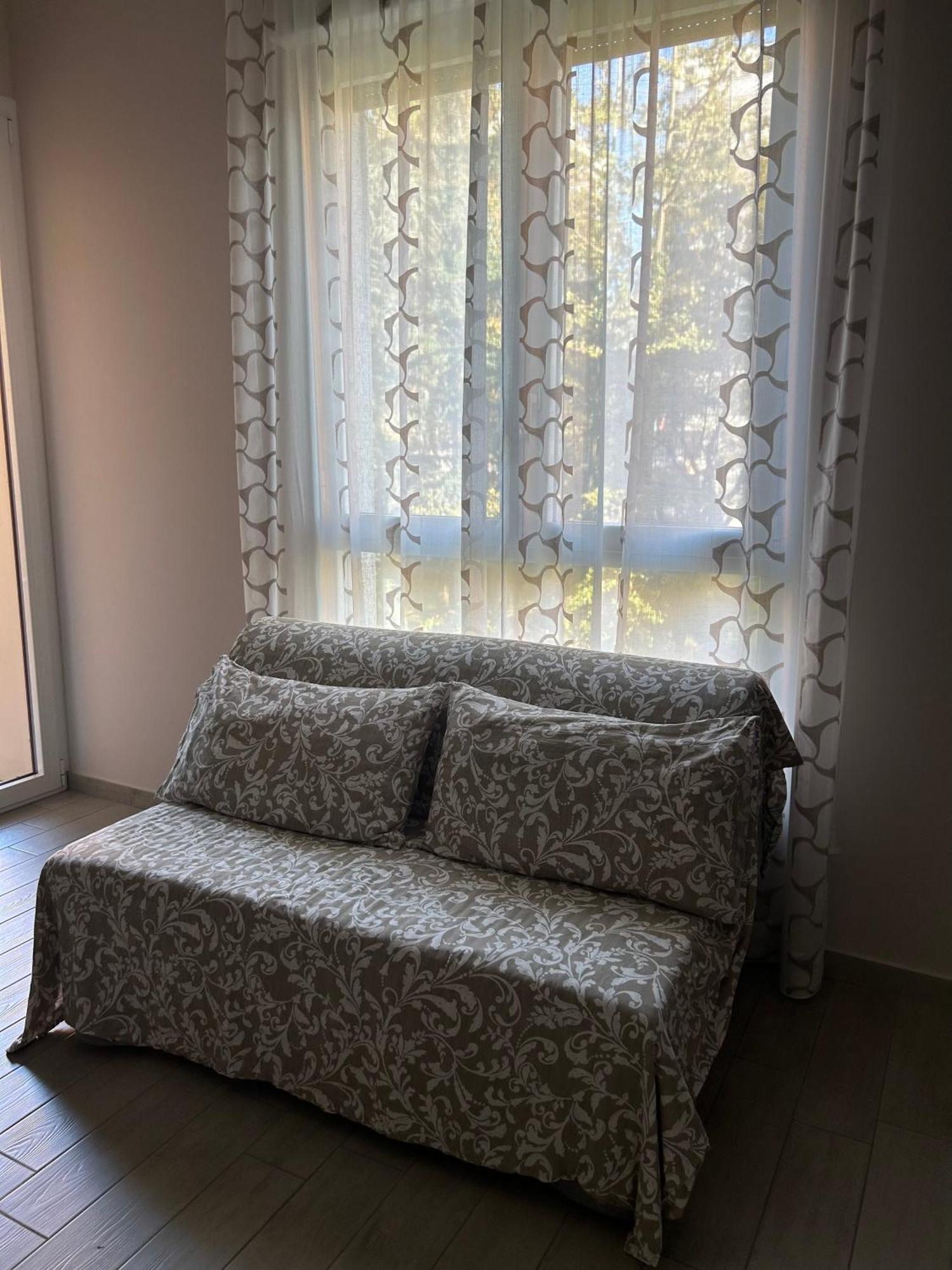 Appartamento Veronica, Per Lavoro E Relax Corsico Exterior foto